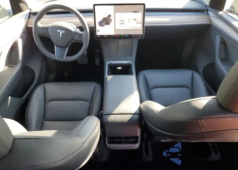 2023 Tesla Model Y z USA, uszkodzony, nr VIN 7SAYGDEE8PA144076